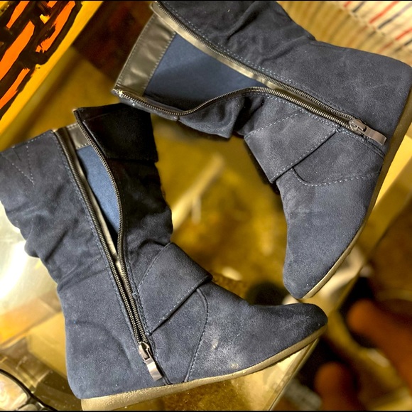 Link “Slouch” Boots (Navy Blue / Suede), Youth Size 3: $20 - Picture 3 of 12